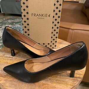 FRANKIE4 Carrie Black Mid Heel Size 38 (8) - fits like 8.5 (NWOT)